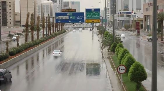 أمطار رعدية متوسطة إلى غزيرة على عدة مناطق.. توقعات حالة الطقس في المملكة اليوم الأربعاء