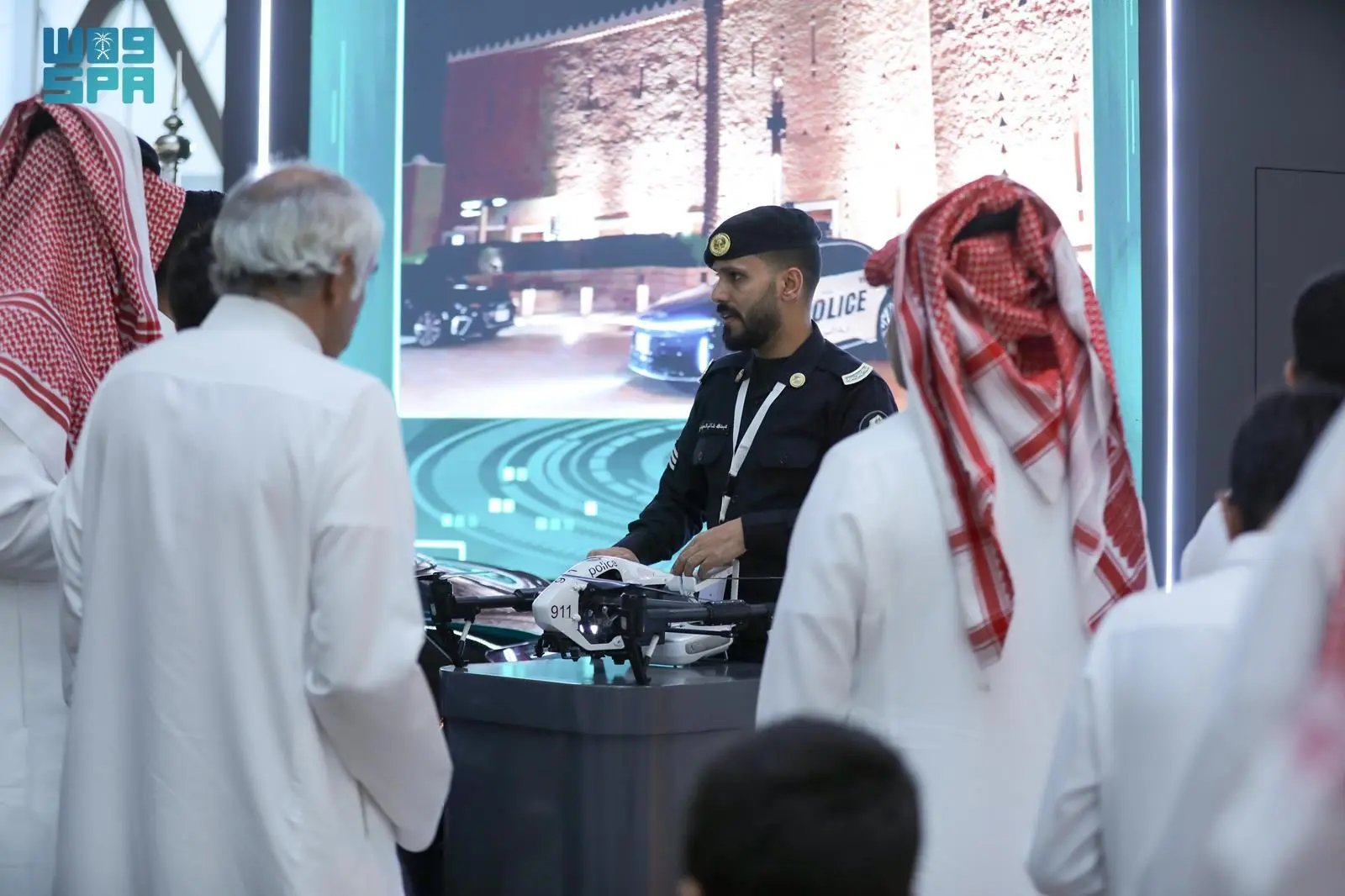 «الداخلية» تستعرض طائرة دون طيار استطلاعية في جناحها بمعرض الصقور والصيد السعودي الدولي