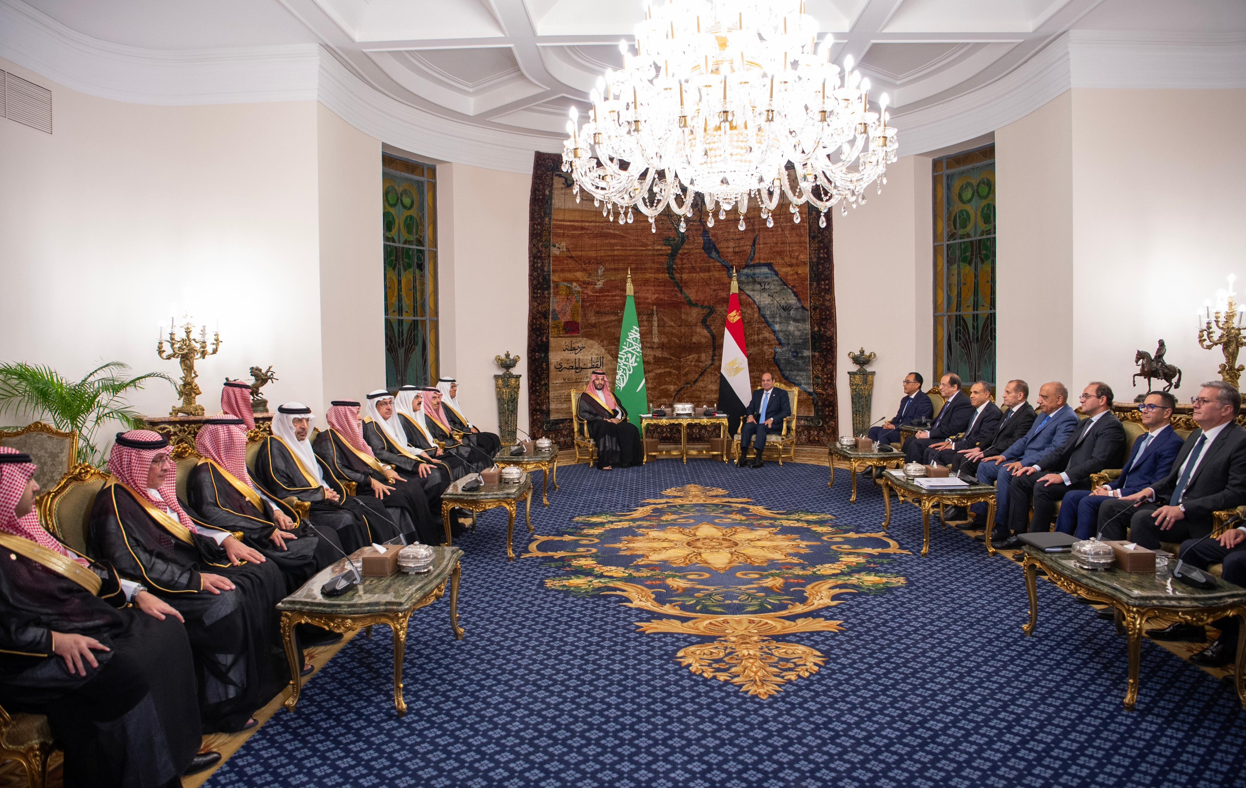 ولي العهد والرئيس السيسي يعقدان جلسة مباحثات موسعة