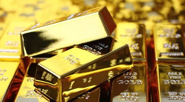 الذهب عند ذروة جديدة بدفعة من الإقبال على الملاذ الآمن 
