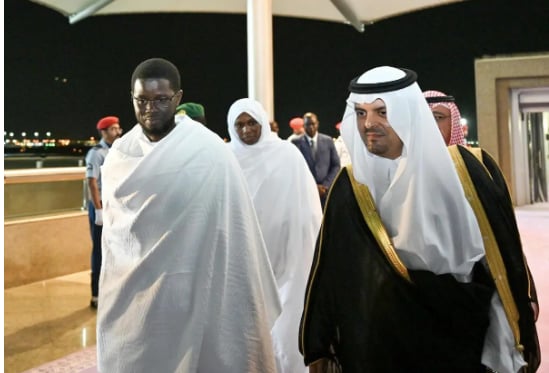 رئيس السنغال يصل إلى جدة لأداء مناسك العمرة