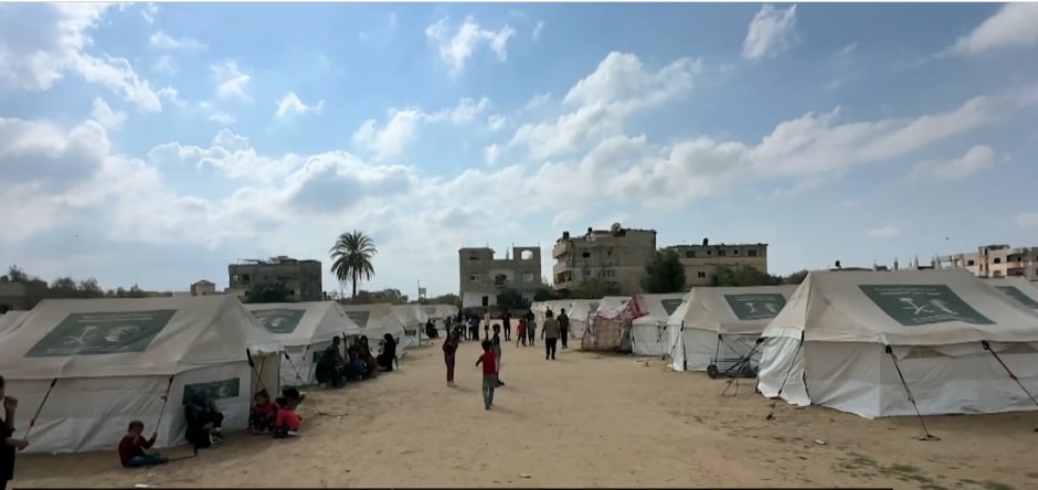 «سلمان للإغاثة» يوزع آلاف المساعدات على متضرري غزة