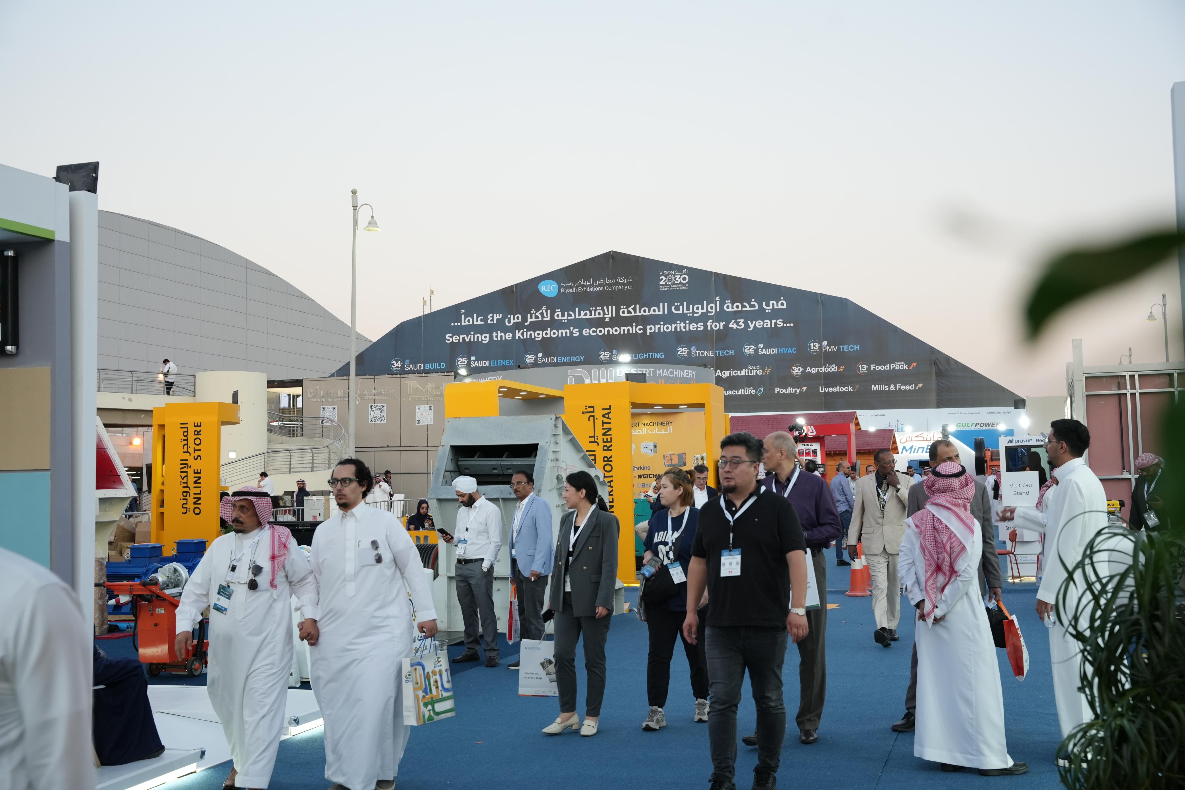 معرض البناء السعودي 2024 يجذب أكثر من 30 ألف زائر ويعزز مكانته كمنصة رئيسية لقطاع التشييد

