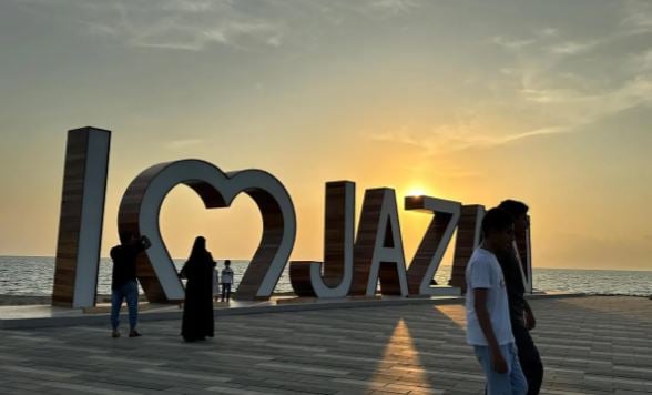 بمشاركة الأهالي والزوار.. أجواء الفرح تزين فعاليات موسم شتاء جازان 2025
