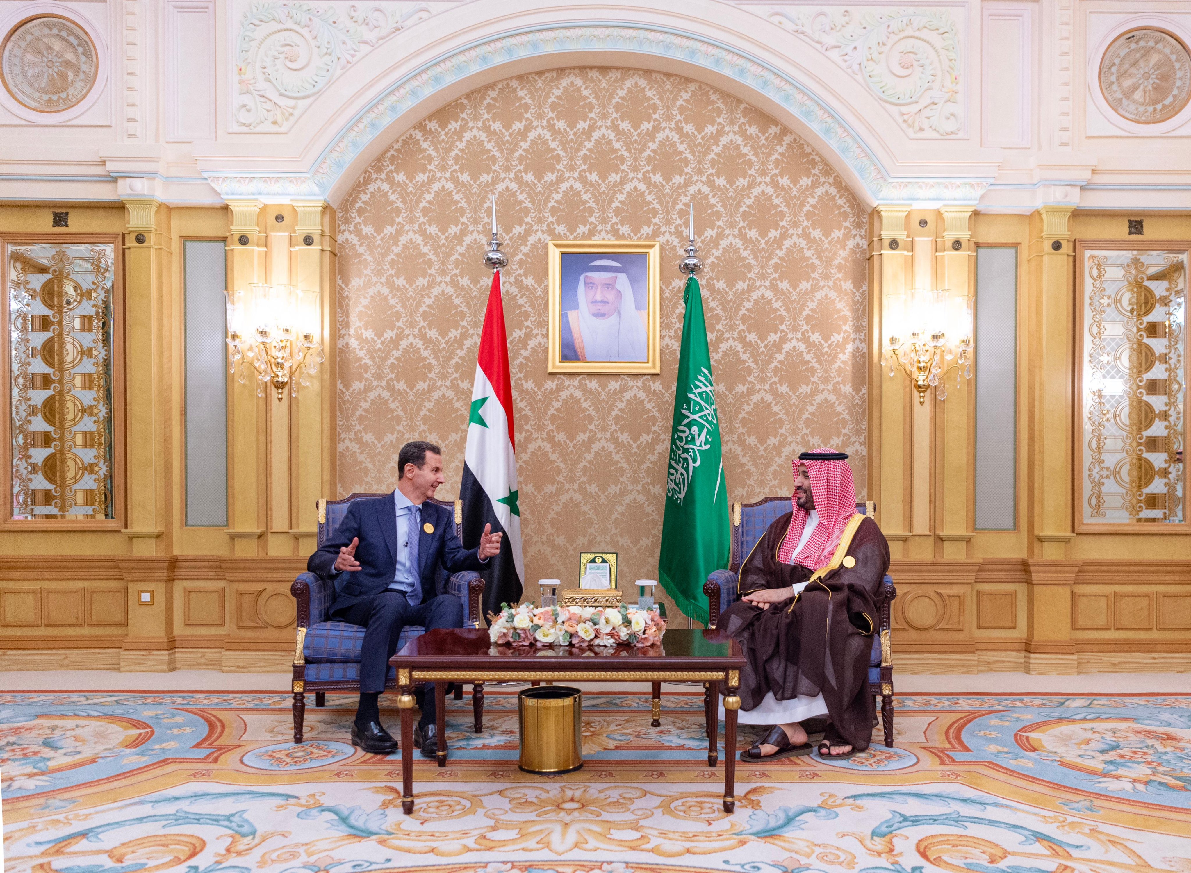 ولي العهد يلتقي الرئيس السوري