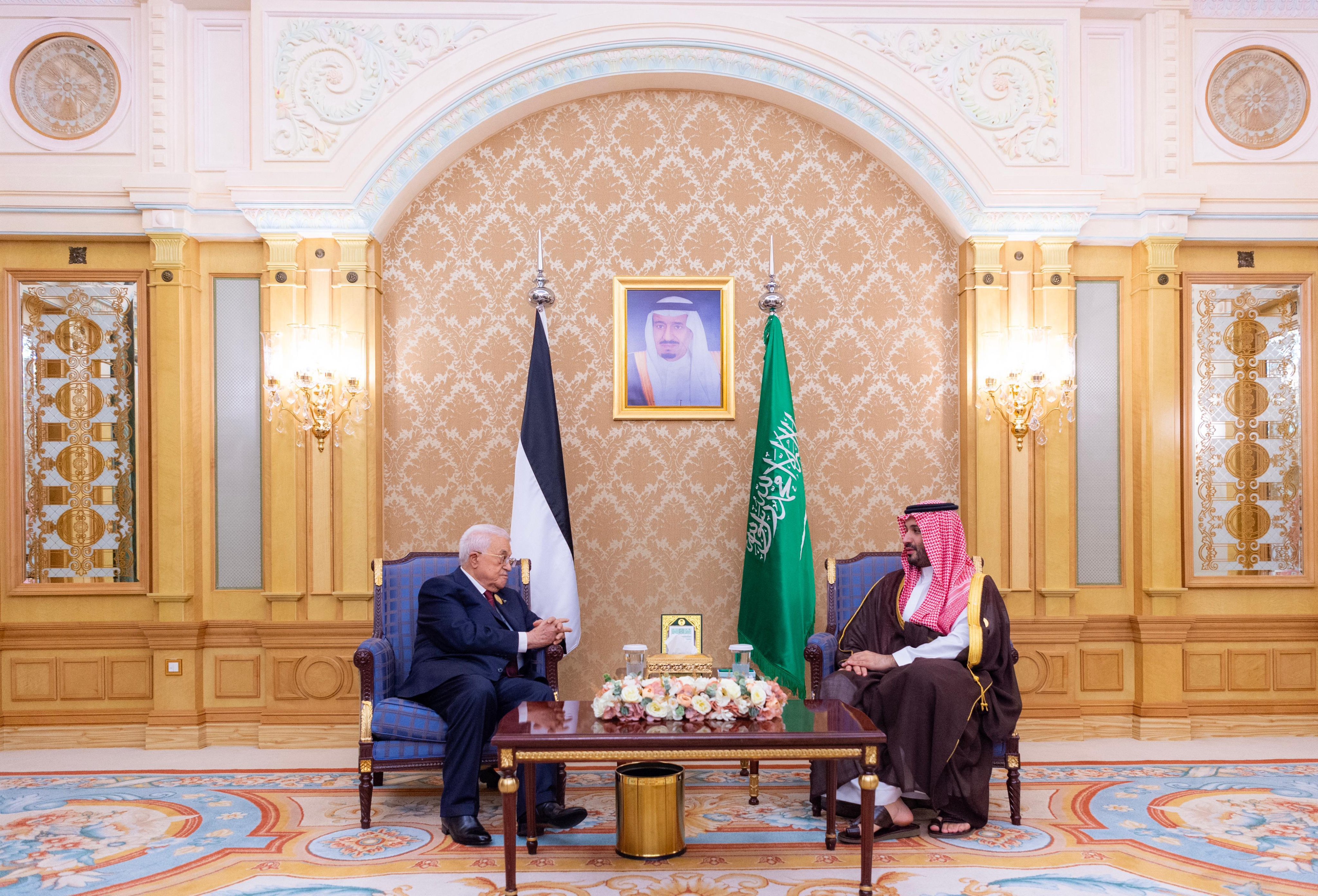 ولي العهد يلتقي قادة دول على هامش أعمال قمة الرياض