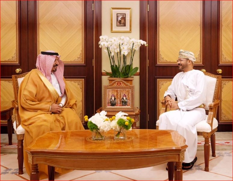 سفير المملكة لدى عمان يسلم نسخة من أوراق اعتماده لوزير الخارجية العُماني