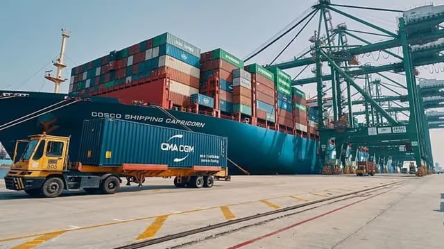 إضافة خدمة الشحن «EJBS» التابعة لشركة Emirates Shipping Line إلى ميناء الجبيل التجاري