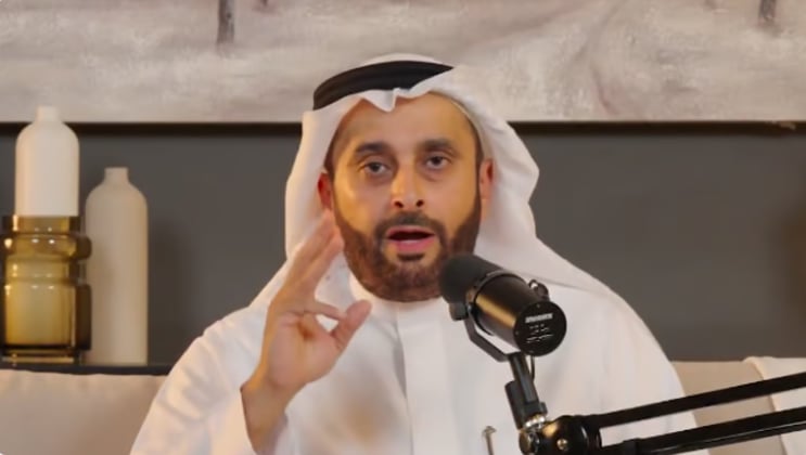 طبيب نفسي يكشف مُركّبات القلق 