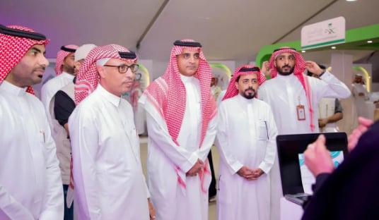 المخيم الصحي الشتوي بجازان يشهد إقبالًا متزايدًا من الزوار