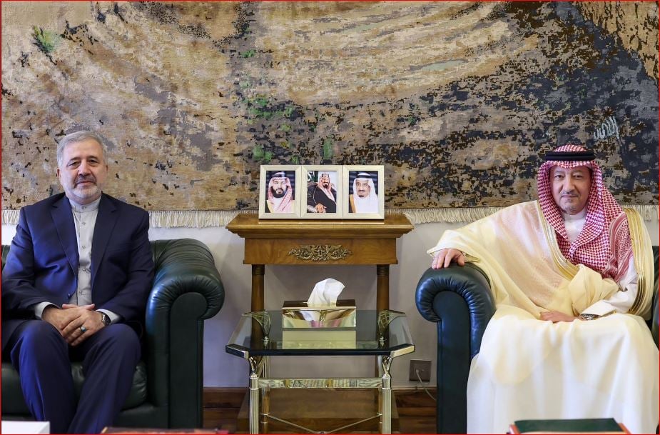 نائب وزير الخارجية يستعرض العلاقات الثنائية مع سفير إيران لدى المملكة
