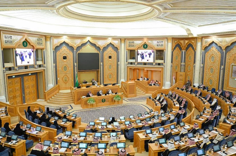 أبرزها دراسة إعادة جدولة القروض العقارية بعد تقاعد المقترض.. 3 قرارات جديدة لـ «الشورى»