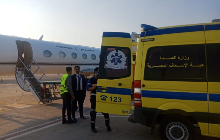 نقل مواطنة بطائرة الإخلاء الطبي من مطار القاهرة لاستكمال علاجها بالمملكة 