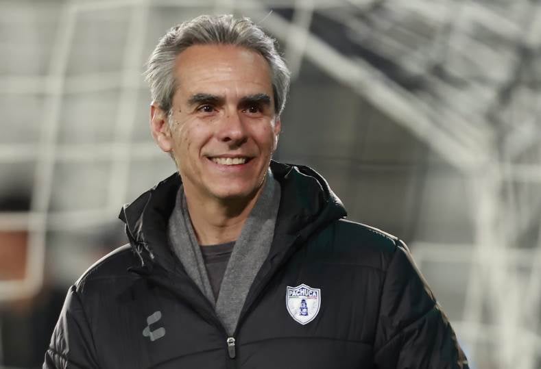 رئيس باتشوكا لـ«عاجل»: ريال مدريد حلمنا في المونديال.. والهلال خصم شرس