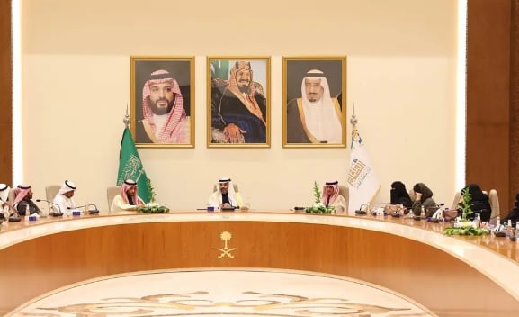 وزير الاتصالات يجتمع بأهالي منطقة القصيم ومجتمع الأعمال والابتكار