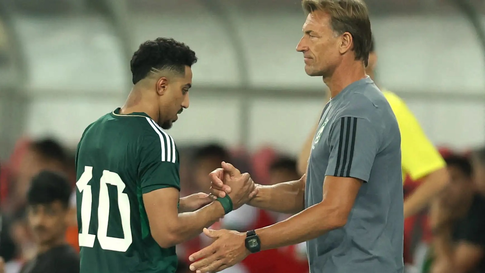 رينارد: الدوسري مثال للقائد.. والجماهير لها دور كبير في الوصول لنصف النهائي
