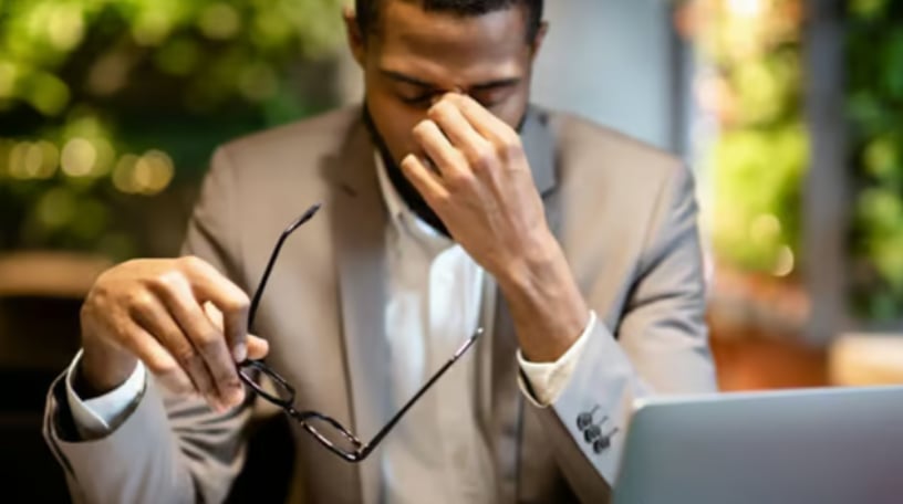 مختص يوضح الحل المناسب للموظف حال تلقيه مهام خارج ساعات العمل