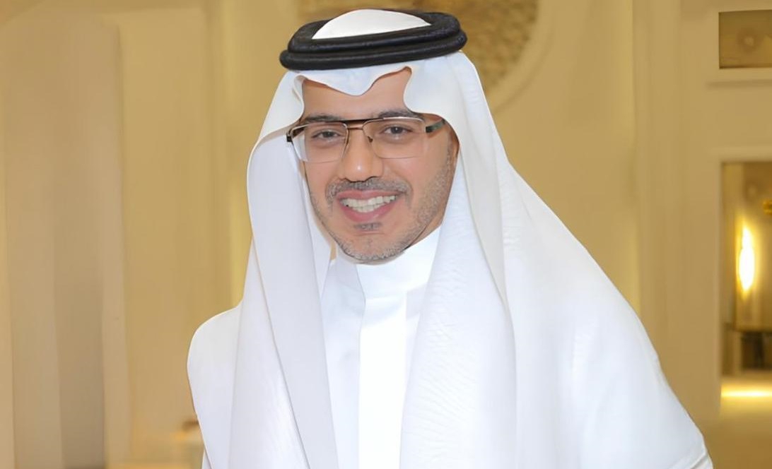 الاستثمارات الأجنبية والمشروعات العملاقة تجذب أنظار الصحف الفرنسية