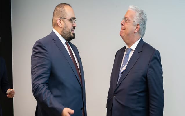 وزير الاقتصاد والتخطيط يبحث تعزيز التعاون مع نظيره البرتغالي