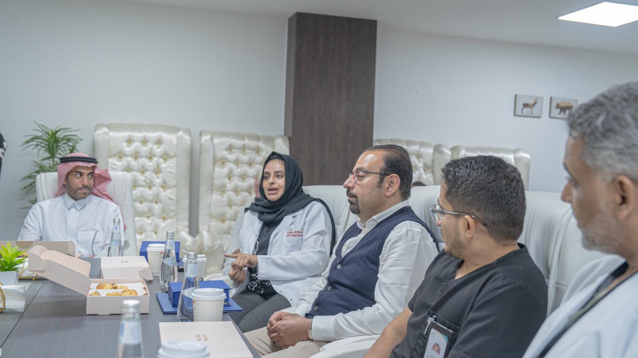 بالصور.. تدشين جهاز الايكمو بالعناية المركزة بمستشفى الأمير محمد بن ناصر 