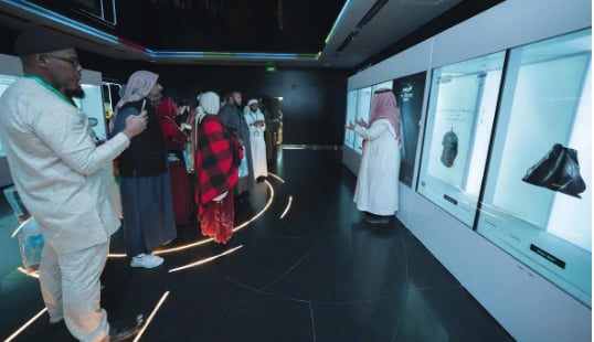 ضيوف برنامج خادم الحرمين للعمرة والزيارة يزورون "معرض ومتحف السيرة النبوية"