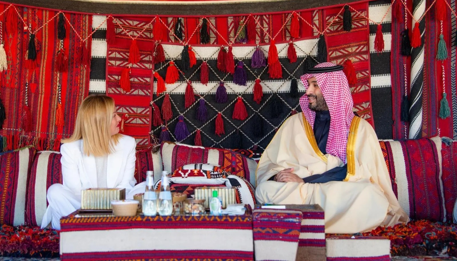ولي العهد ورئيسة وزراء إيطاليا يوقعان اتفاقية إنشاء مجلس الشراكة الاستراتيجية بين البلدين
