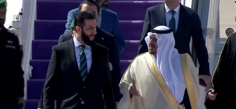كاتب سياسي: المملكة ستقف بجانب الشعب السوري لإعادة البناء