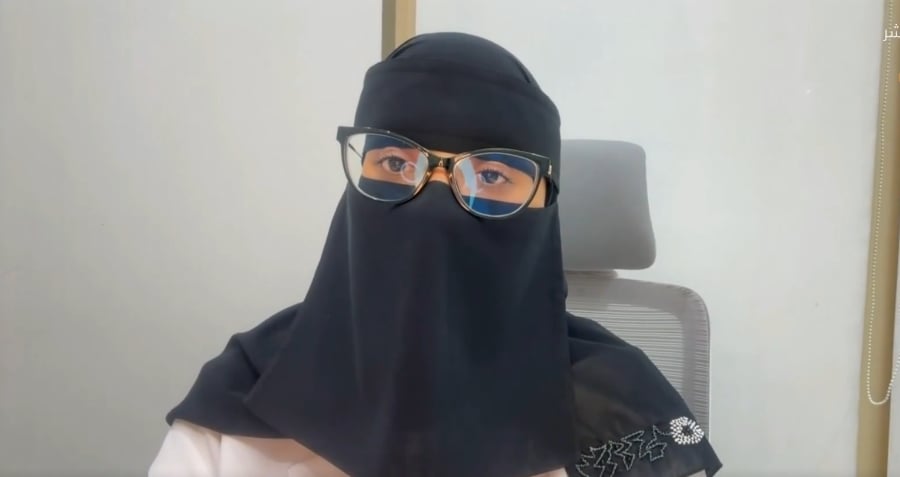 أخصائية: لا يوجد علاج للشيب والصبغات حله الوحيد