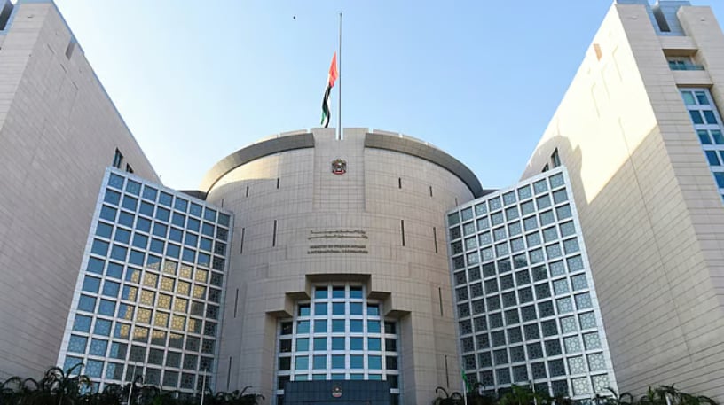 الإمارات تُثمِّن جهود المملكة باستضافة اجتماع الوفدين الأمريكي والروسي