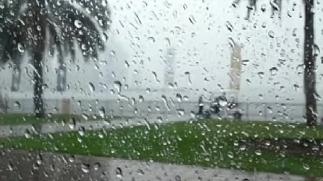 أمطار متوسطة على محافظة طريف بالحدود الشمالية