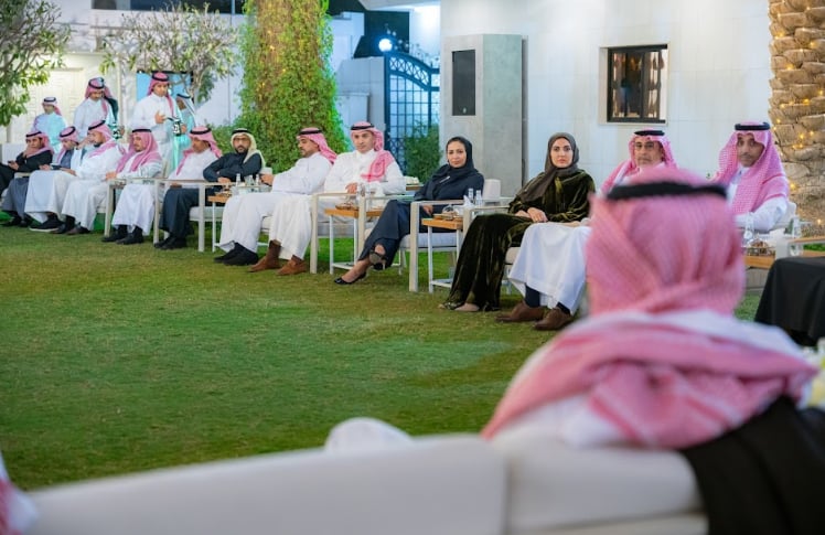خلال اللقاء