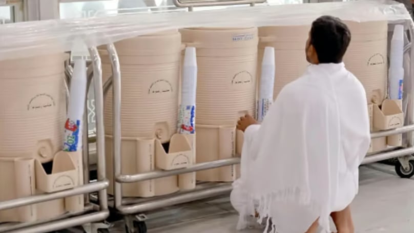 وزارة الحج توضح ضوابط شرب ماء زمزم