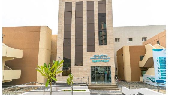 مركز القلب بالقصيم ينقذ حياة طفل يمني بقسطرة قلبية