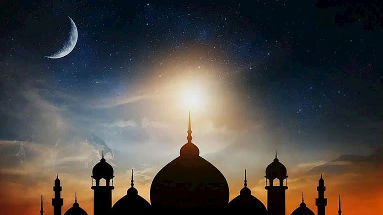 موعد أذان المغرب والإفطار اليوم الأربعاء 26 رمضان في المملكة