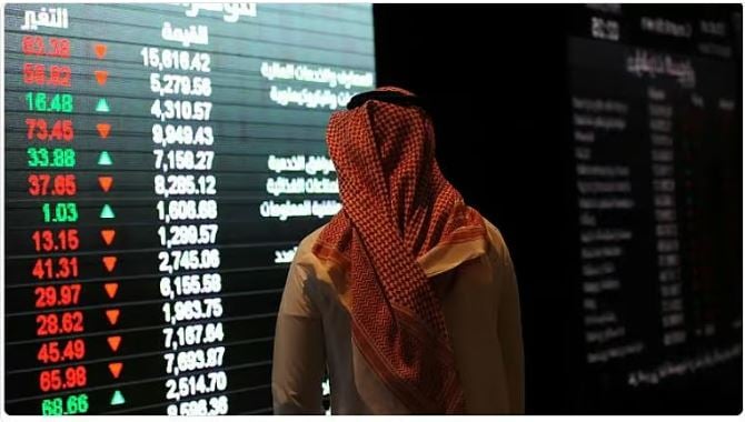 واحدة من أسوأ جلساتها.. «السوق السعودية» تتأثر بالتوترات العالمية وتفقد أكثر من نصف تريليون ريال 