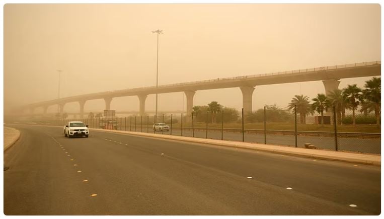 طقس المملكة الأربعاء.. استمرار الرياح النشطة المثيرة للأتربة على بعض المناطق