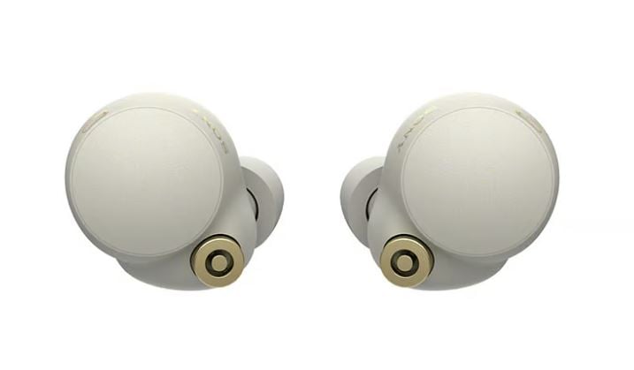 مخاطر «الإيربودز».. مقاطع منتشرة تحذر من «تدمير الدماغ» و«ورقة بحثية» تكشف الحقيقة