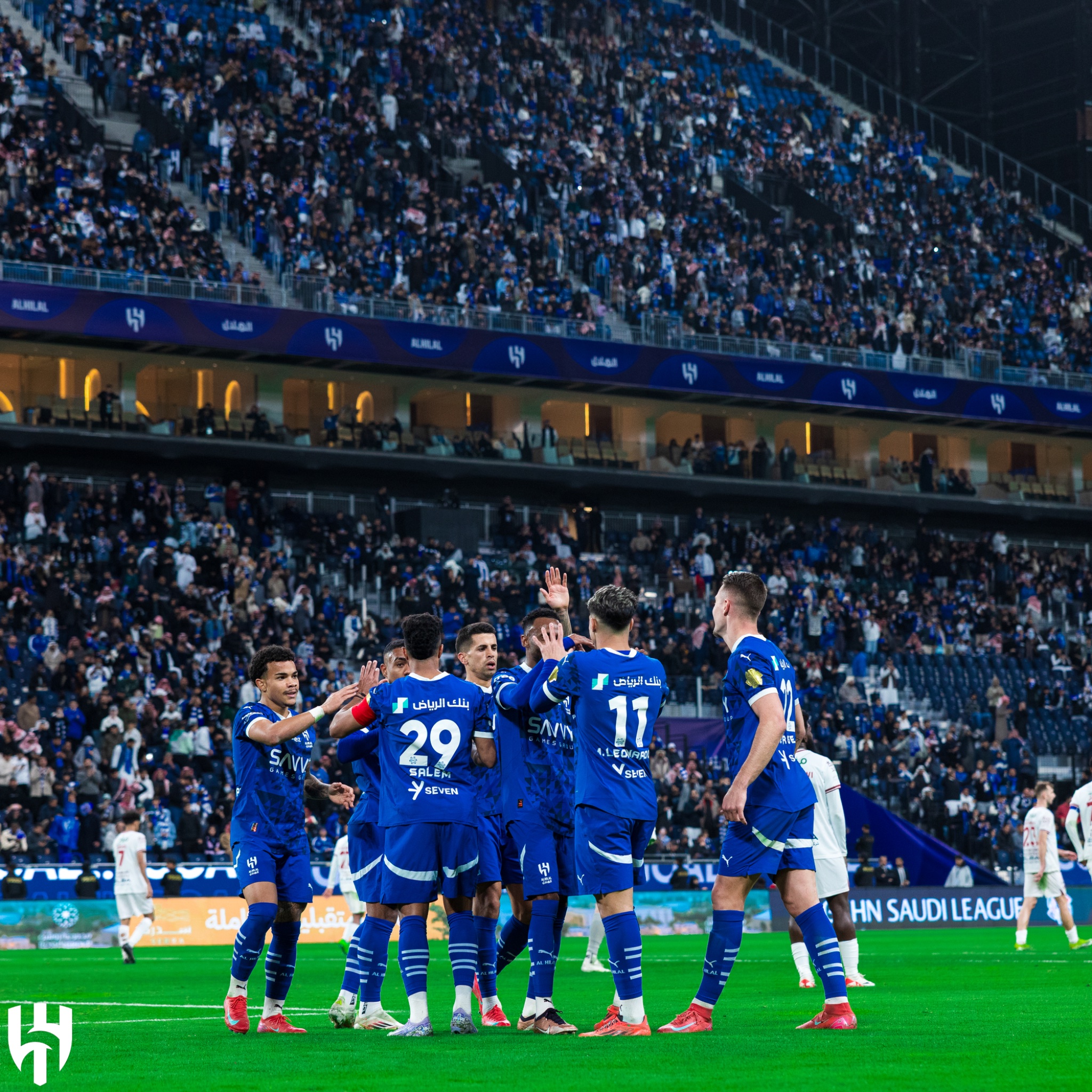 تقارير: الهلال يستهدف التعاقد مع أحد مدربي الدوري الفرنسي