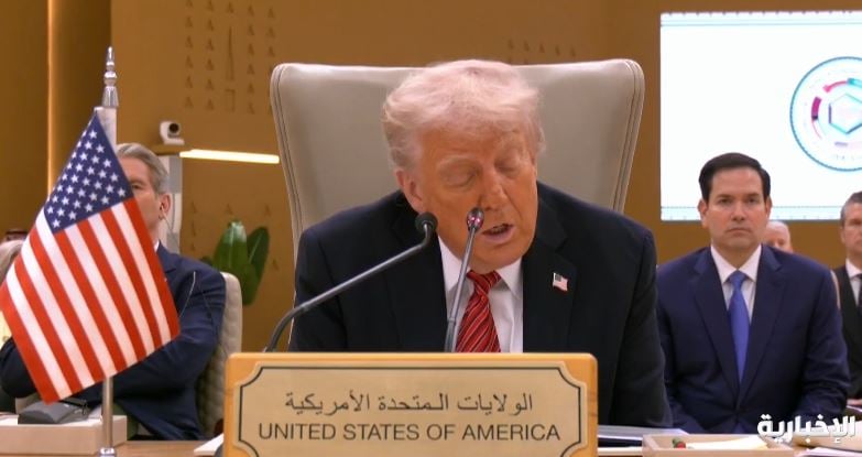 الرئيس الأمريكي: نبحث تطبيع العلاقات مع سوريا بعد مناقشة الأمر مع الأمير محمد بن سلمان