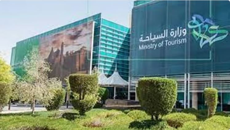 تجنبًا لمواجهة العقوبات.. «السياحة» تشدد على ضرورة التزام مرافق الضيافة بالحصول على ترخيص الوزارة 