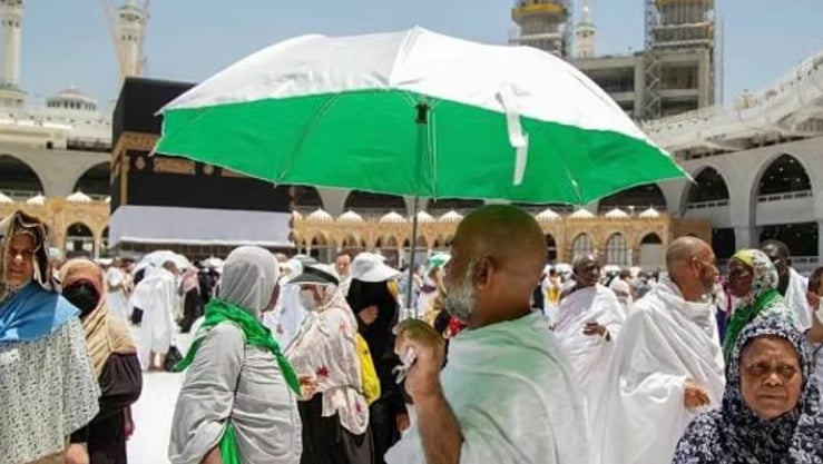 «شؤون الحرمين» تحث ضيوف الرحمن على الوقاية من ضربات الشمس