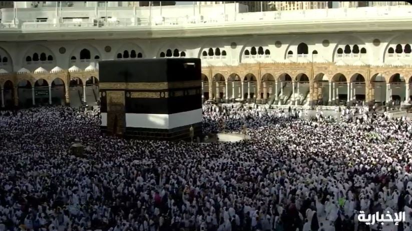 أول أيام ذي الحجة.. ضيوف الرحمن يملؤون الحرم المكي وسط انسيابية الحركة وتنظيم الحشود