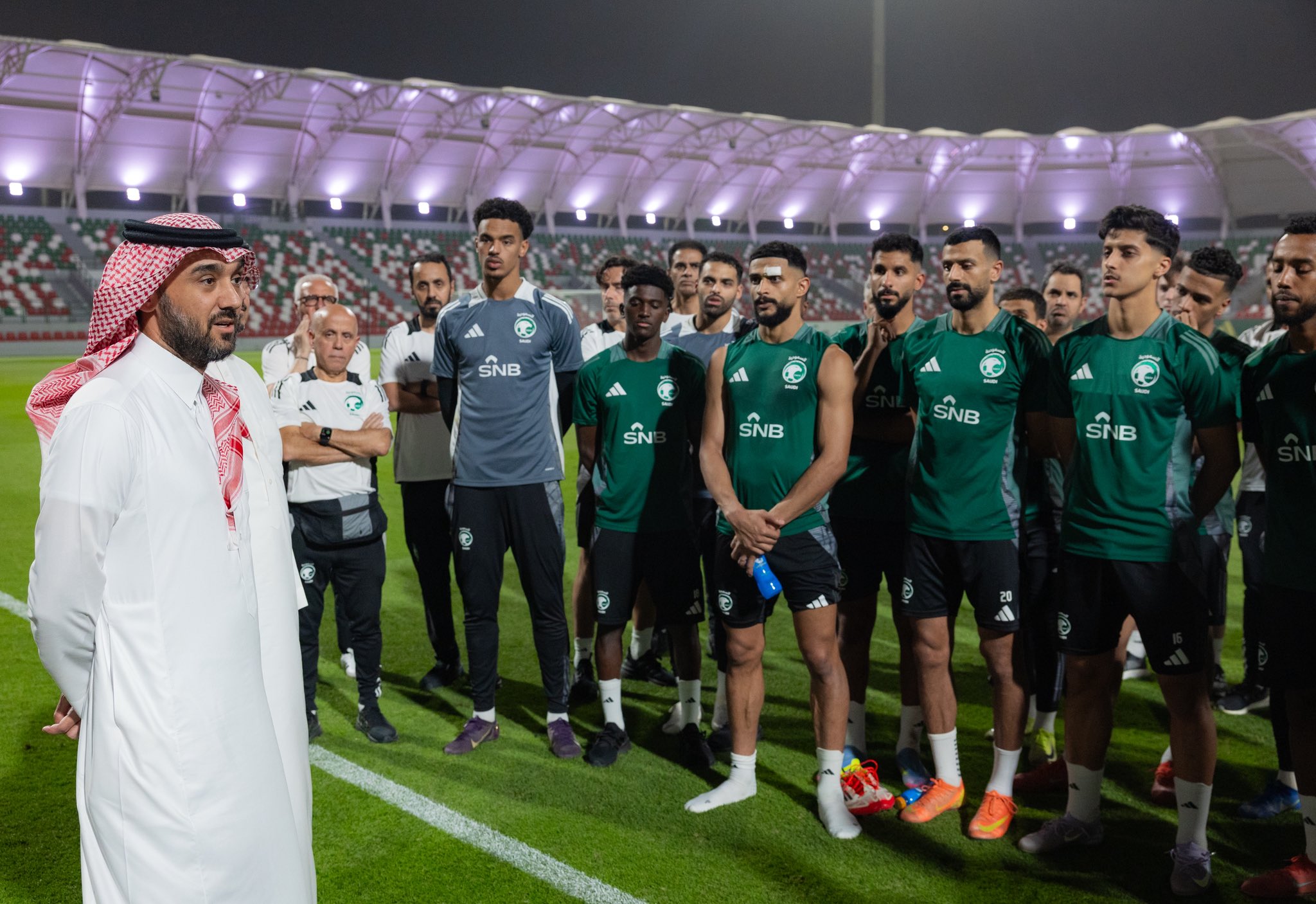  وزير الرياضة يشهد مران المنتخب استعداداً لمباراة البحرين في تصفيات كأس العالم 2026