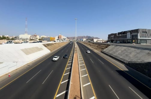 أمانة المدينة المنورة تُنفذ مشاريع للجسور والأنفاق لتعزيز البنية التحتية 