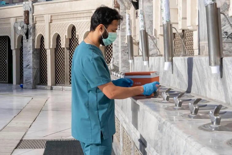 لضمان وصول عبوتك.. نقاط التوزيع المعتمدة لـ ماء زمزم