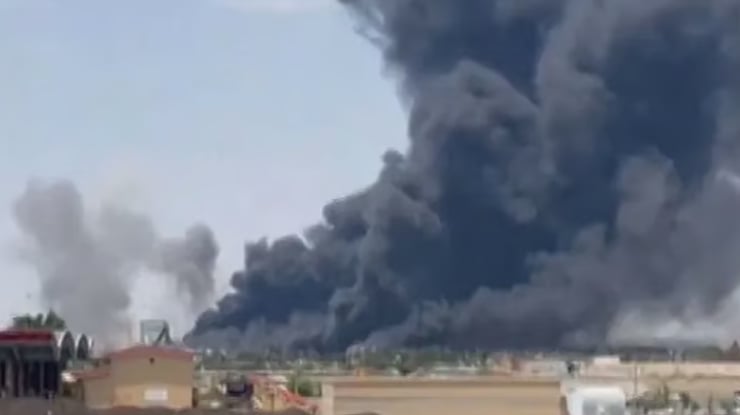 إيران تمدد إيقاف الرحلات الجوية حتى الـ«2» بعد منتصف ليل الأحد