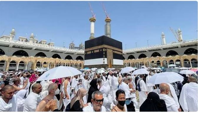 «شؤون الحرمين» تدعو قاصدي المسجد الحرام الالتزام بالإرشادات الصحية للحفاظ على سلامتهم