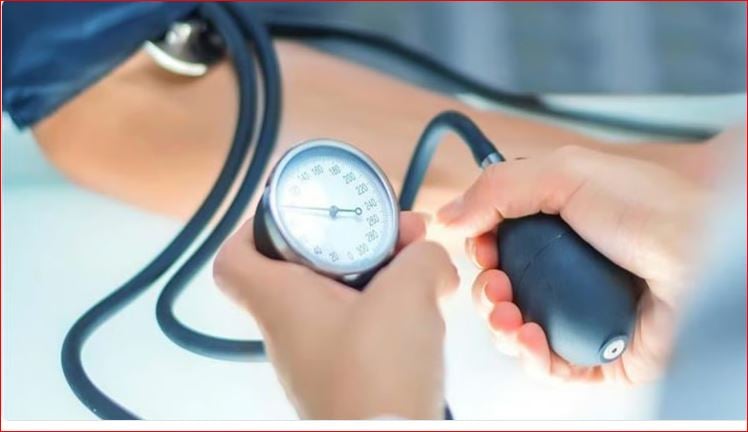 استشاري: 3 أخطاء شائعة تصعب علاج مريض الضغط