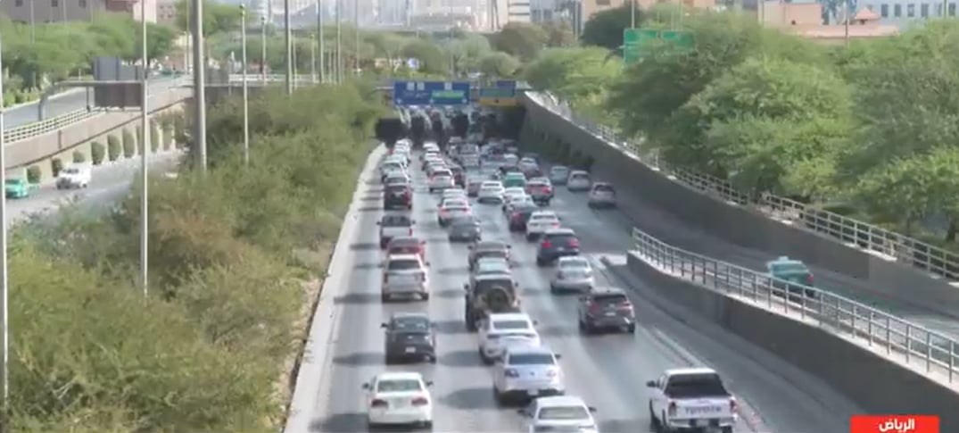 زحام مروري على طريق الملك فهد بالرياض