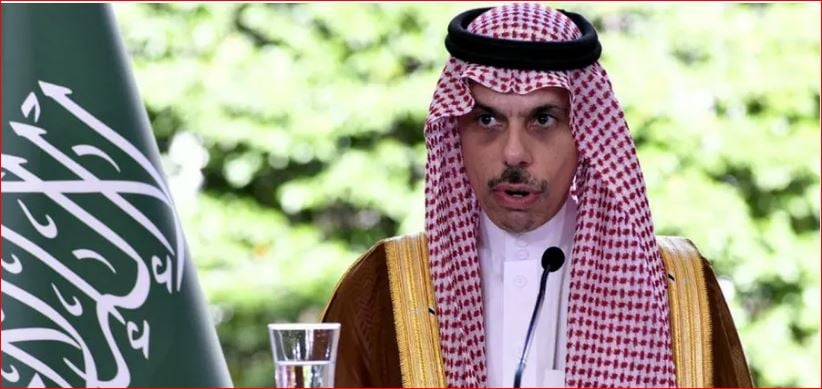 وزير الخارجية يستعرض العلاقات الثنائية وتعزيز الشراكة مع نظيره الأمريكي